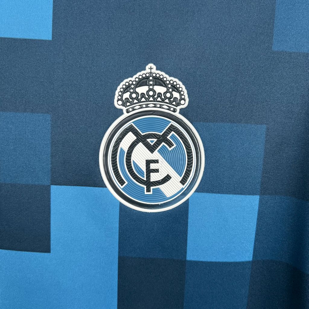 Real Madrid retro 2017-18