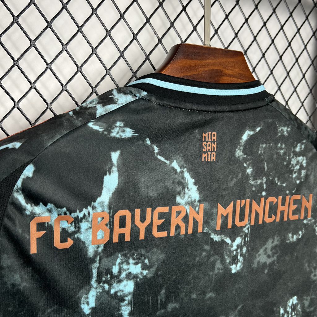 FC Bayern Munich alternative 2024-25