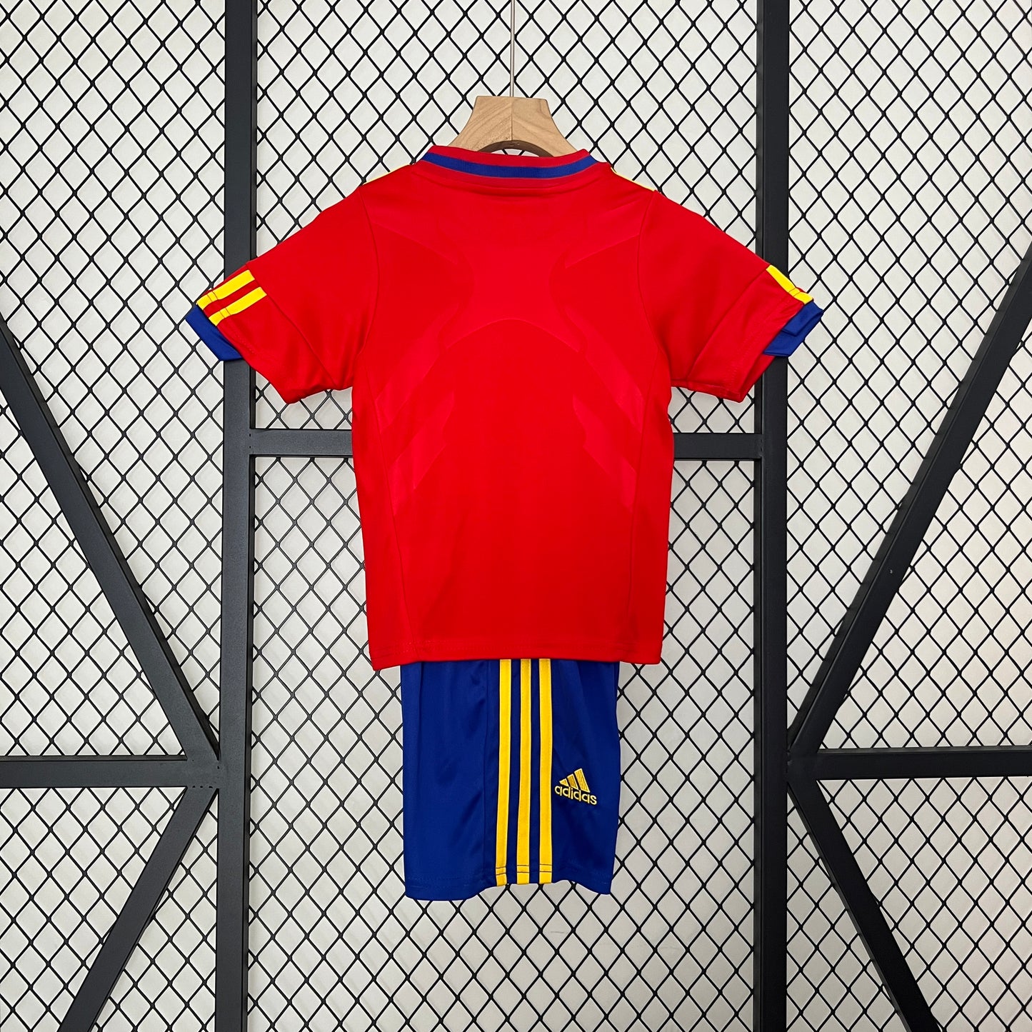 Spain Retro Kids Kit 2010