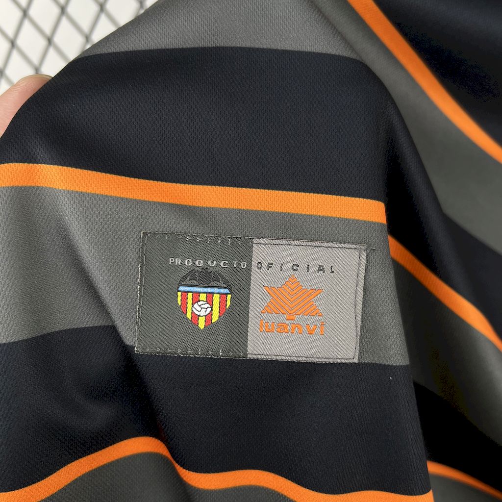 Valencia retro 1999-00