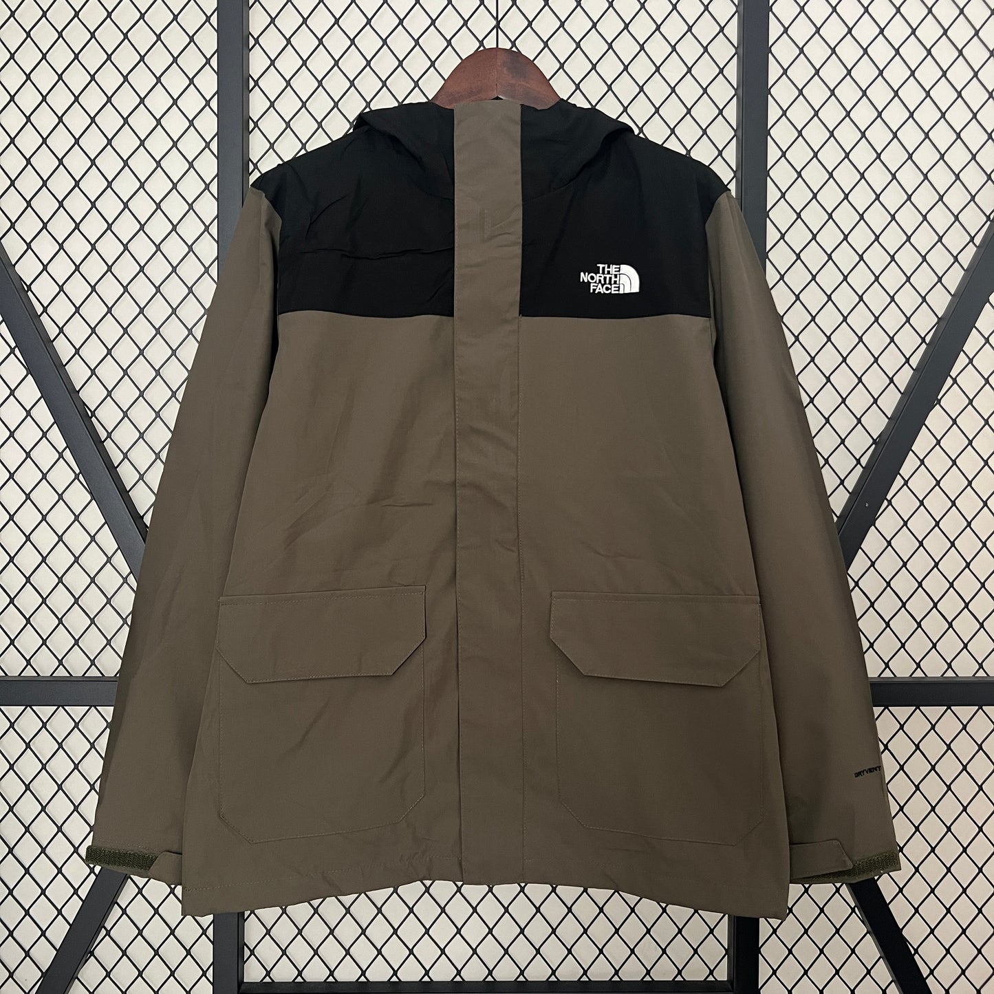 The North Face 2024 Jacket - Brown/Black