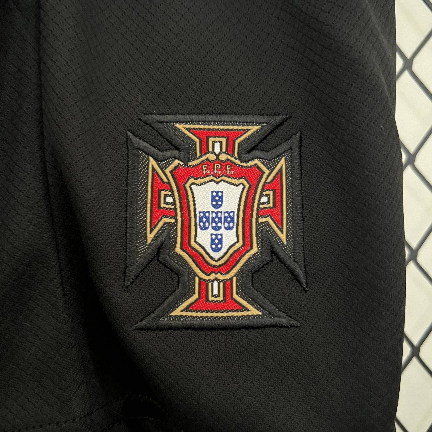Portugal Kit Criança alternativo 2024-25