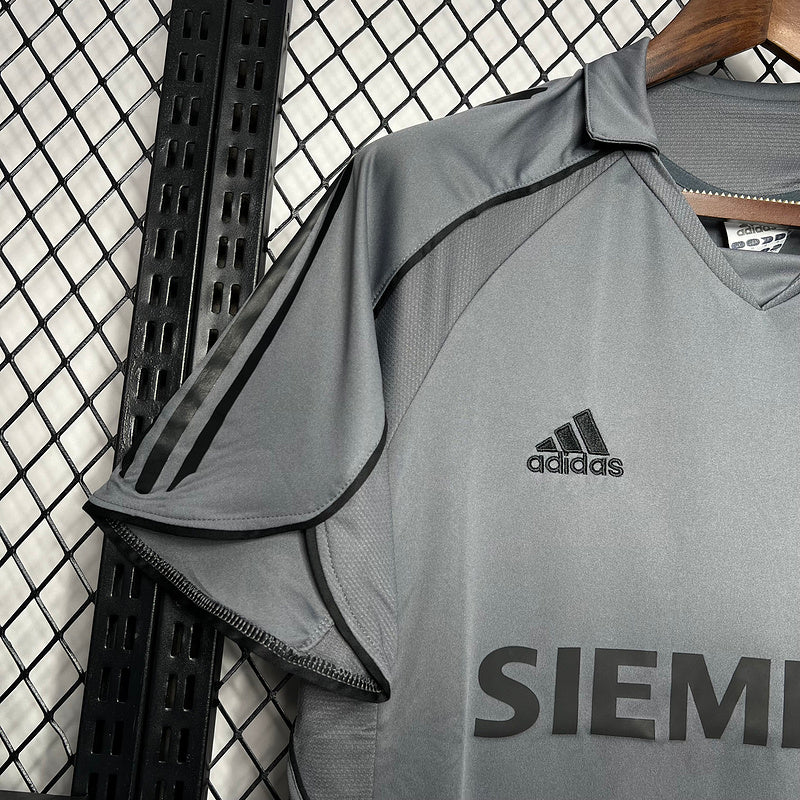 Real Madrid retro 2005-06