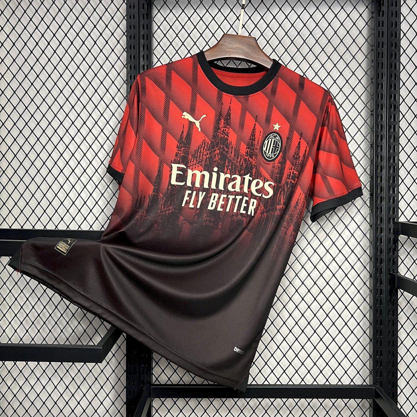 AC Milan edición limitada 2024-25