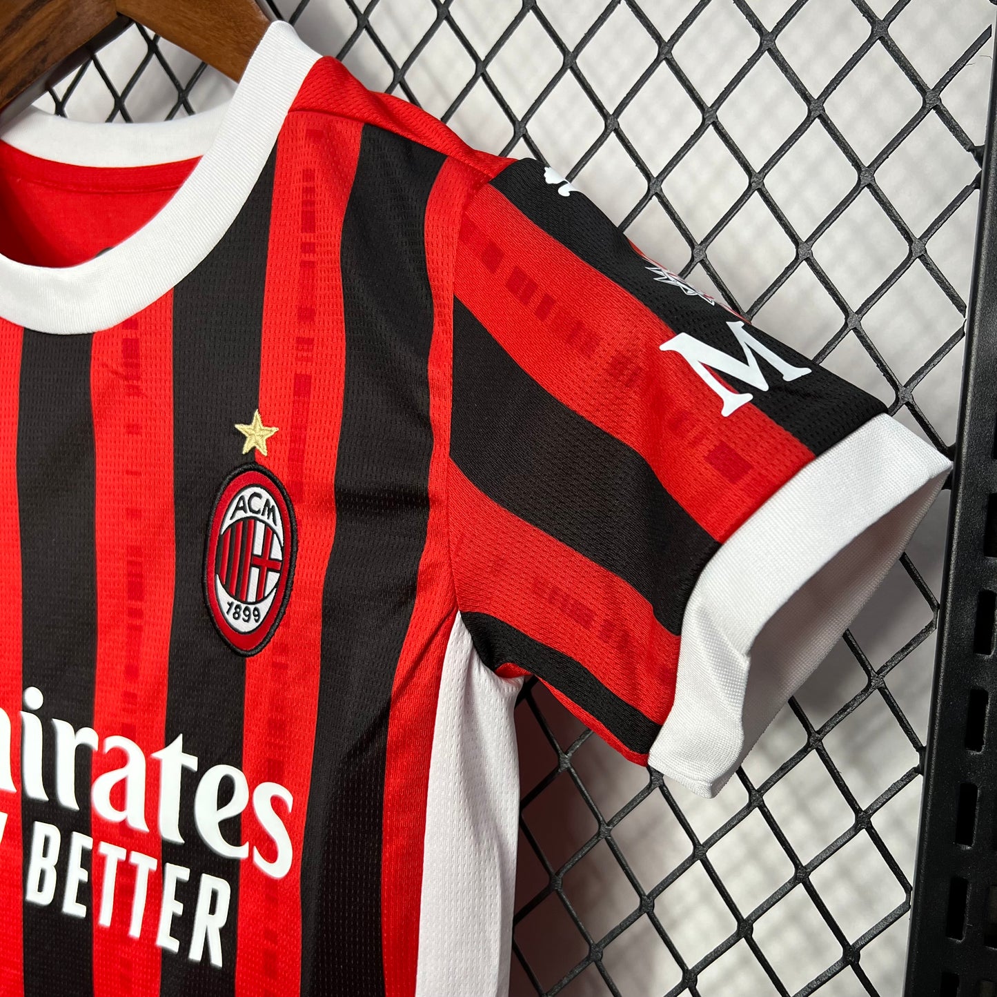 Equipación infantil AC Milan 2024-25