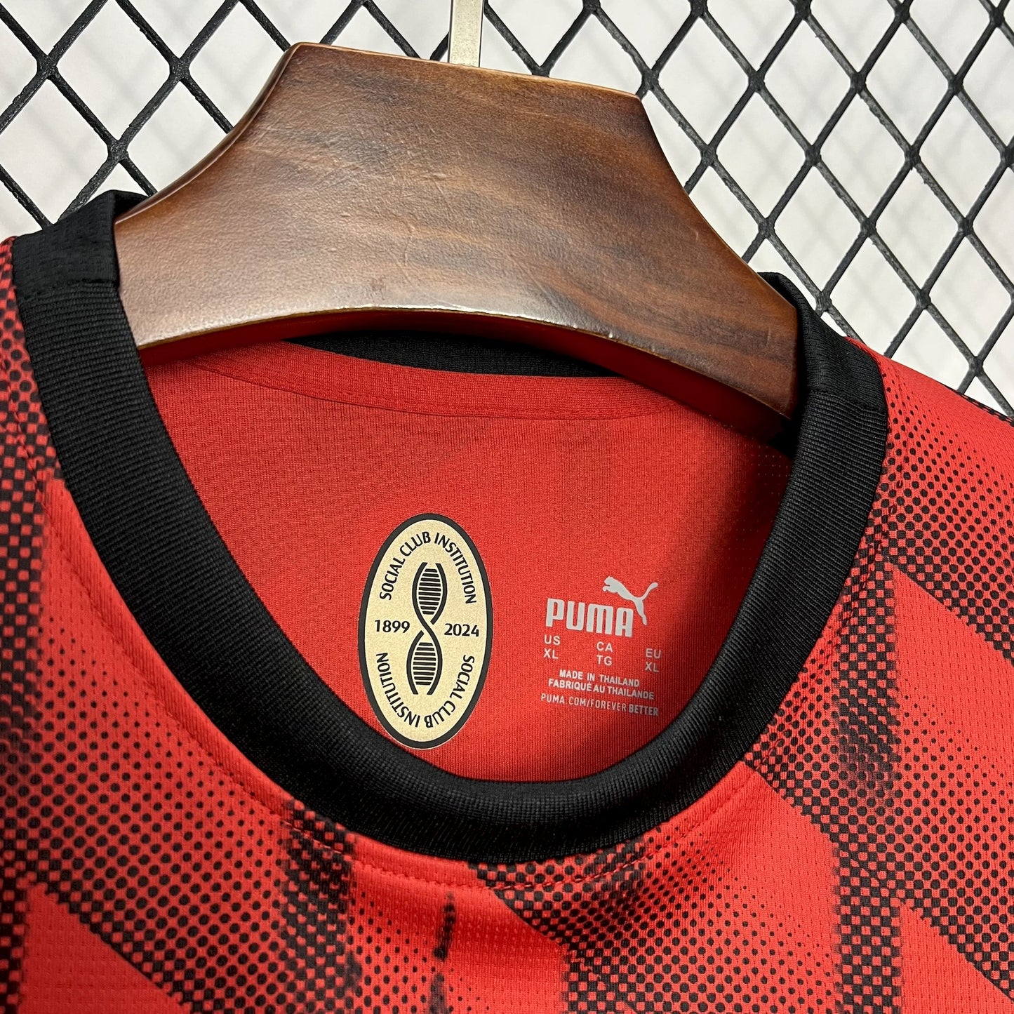 AC Milan edición limitada 2024-25
