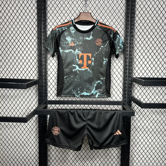 FC Bayern Munich Children's Kit 2024-25