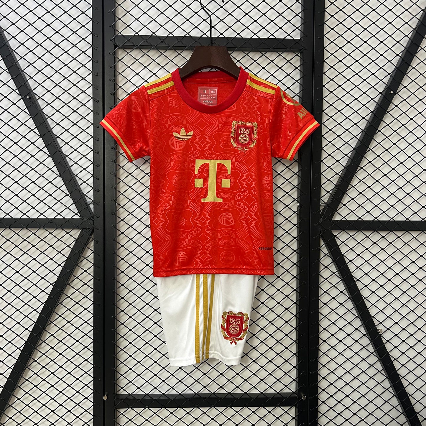 FC Bayern Munich Kit Criança 125th Anniversary 2025-26