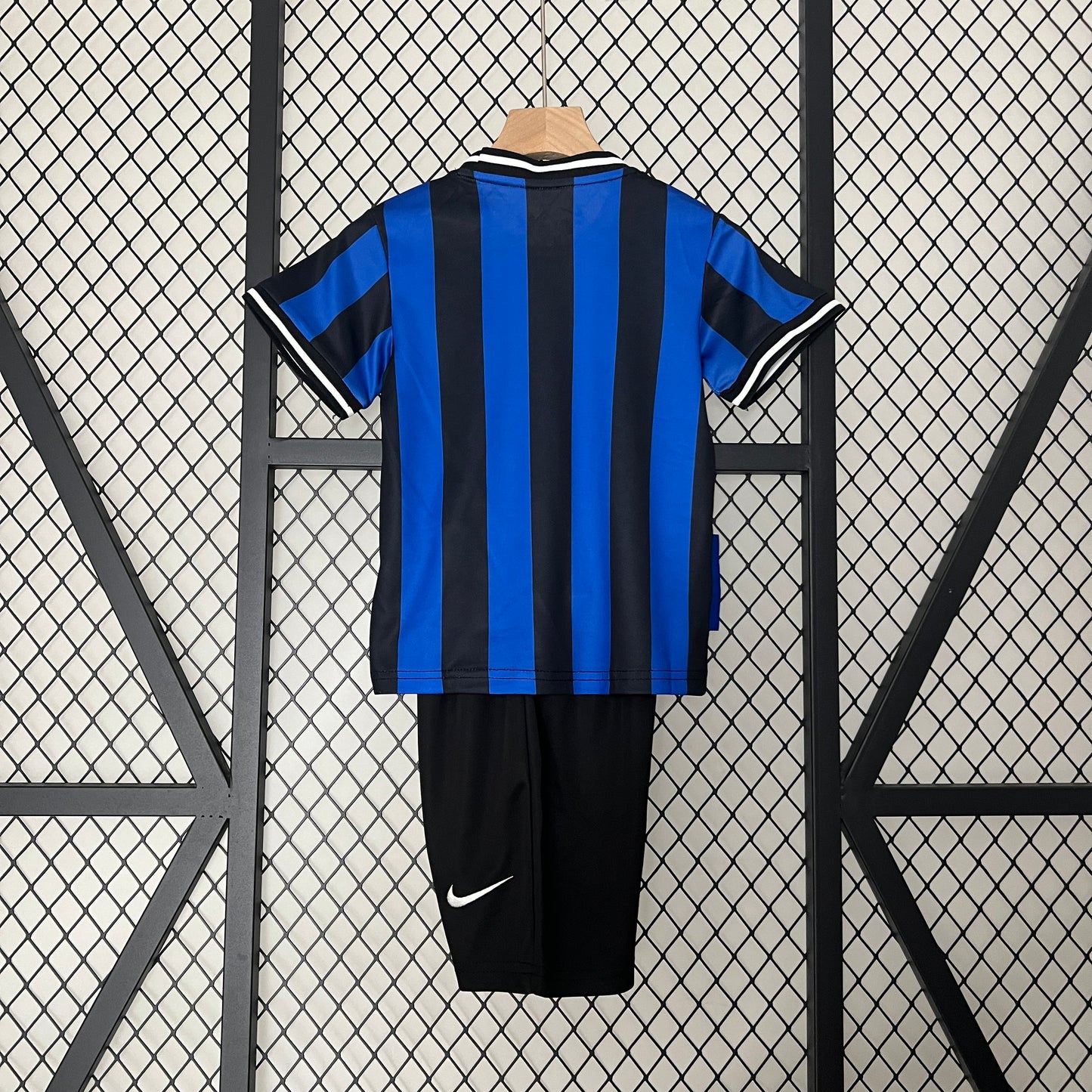 Inter Milan Kids Retro Kit 2009-10